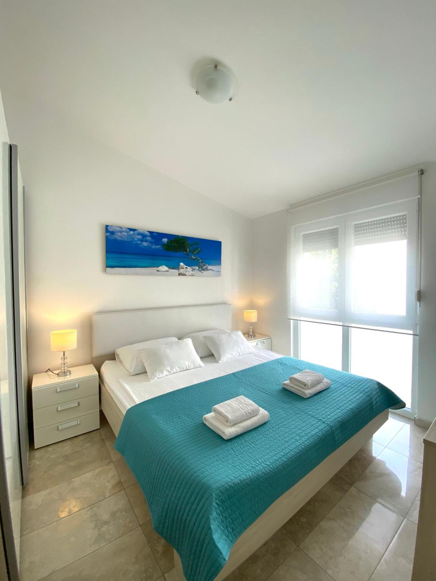 ויר Apartmani Villa Adriatic מראה חיצוני תמונה