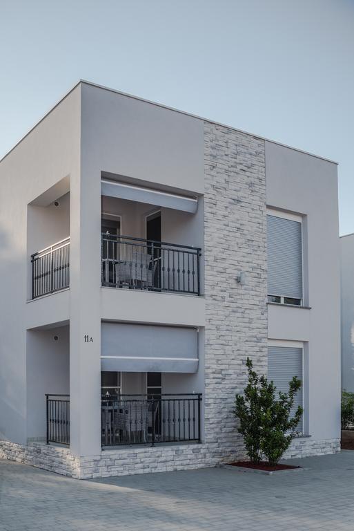 ויר Apartmani Villa Adriatic מראה חיצוני תמונה